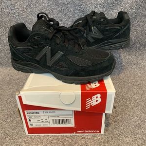 New Balance 990v4